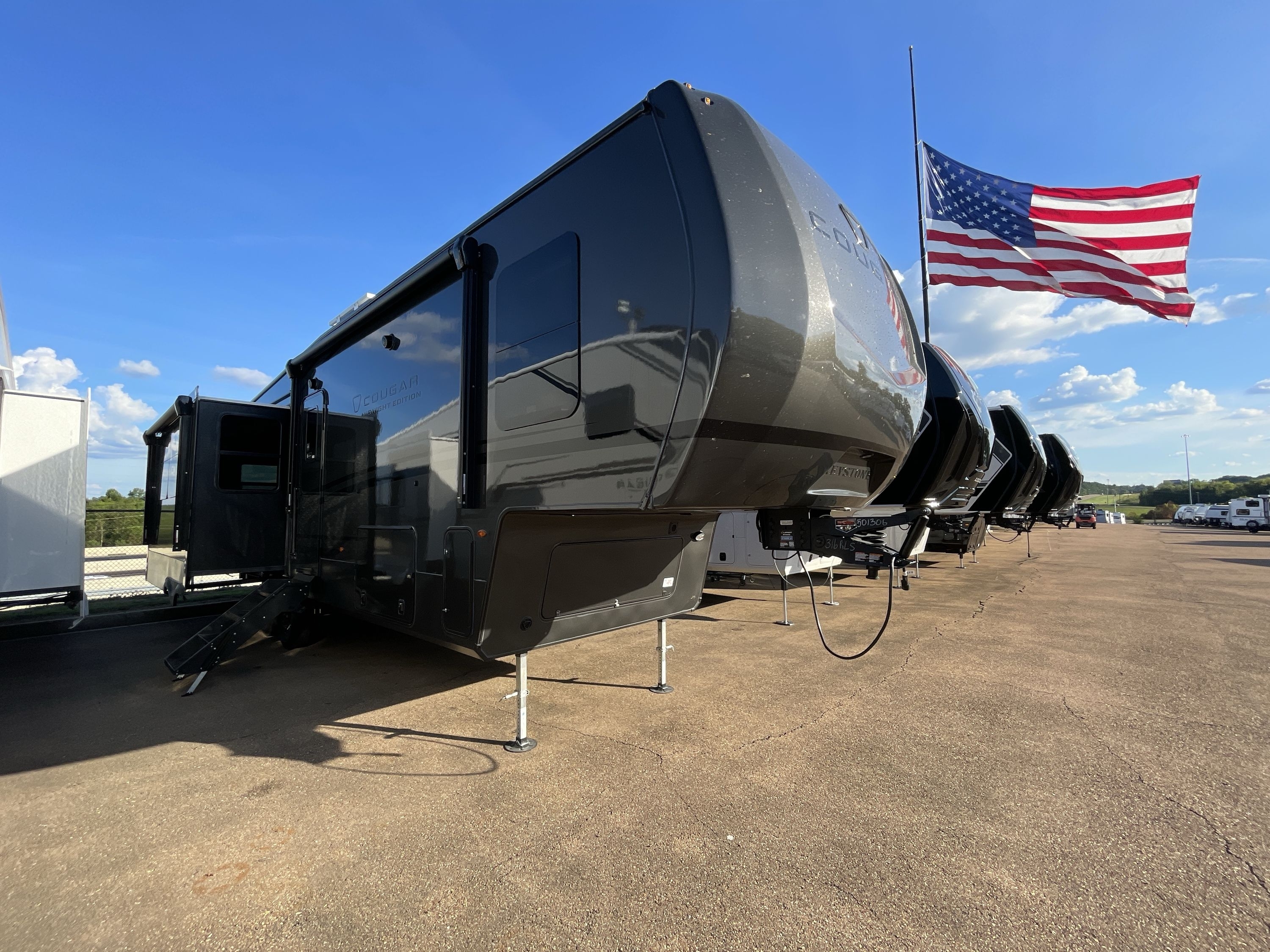 2027 Keystone COUGAR MIDNIGHT EDITION 316RLS in jackson MS