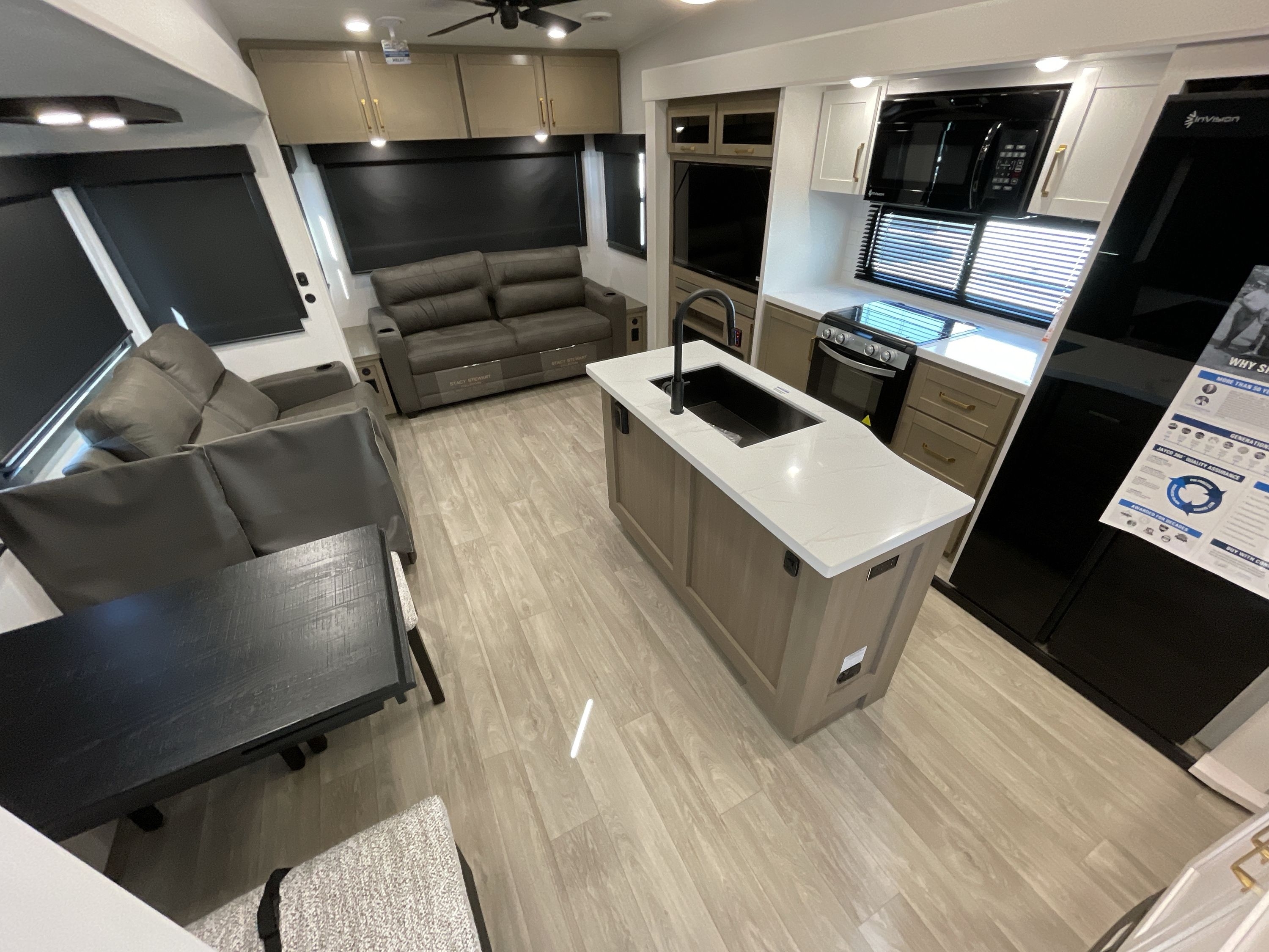 2027 Jayco EAGLE 355MBQS in fresno CA