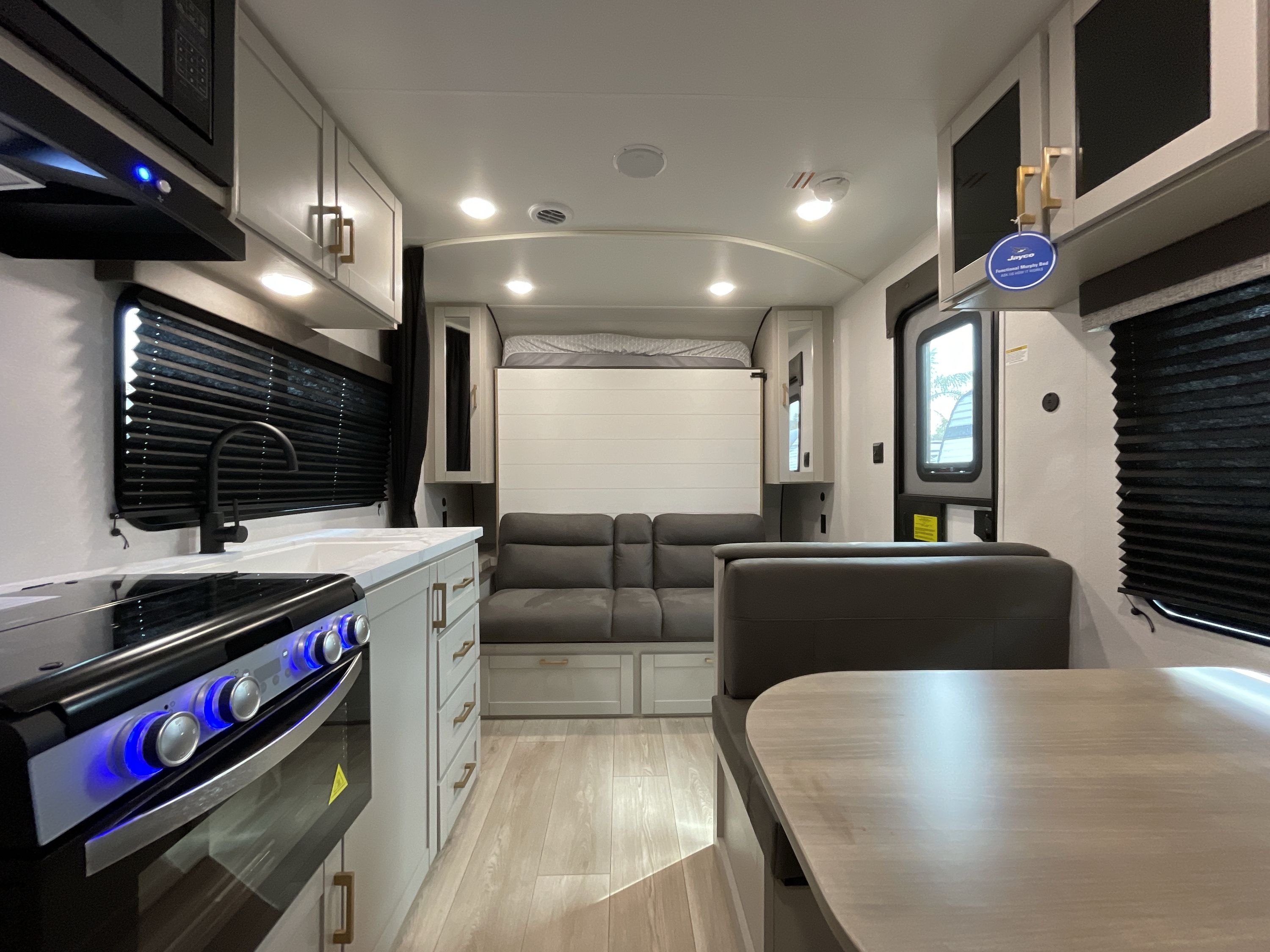2027 Jayco JAY FLIGHT 211MBW in temecula CA