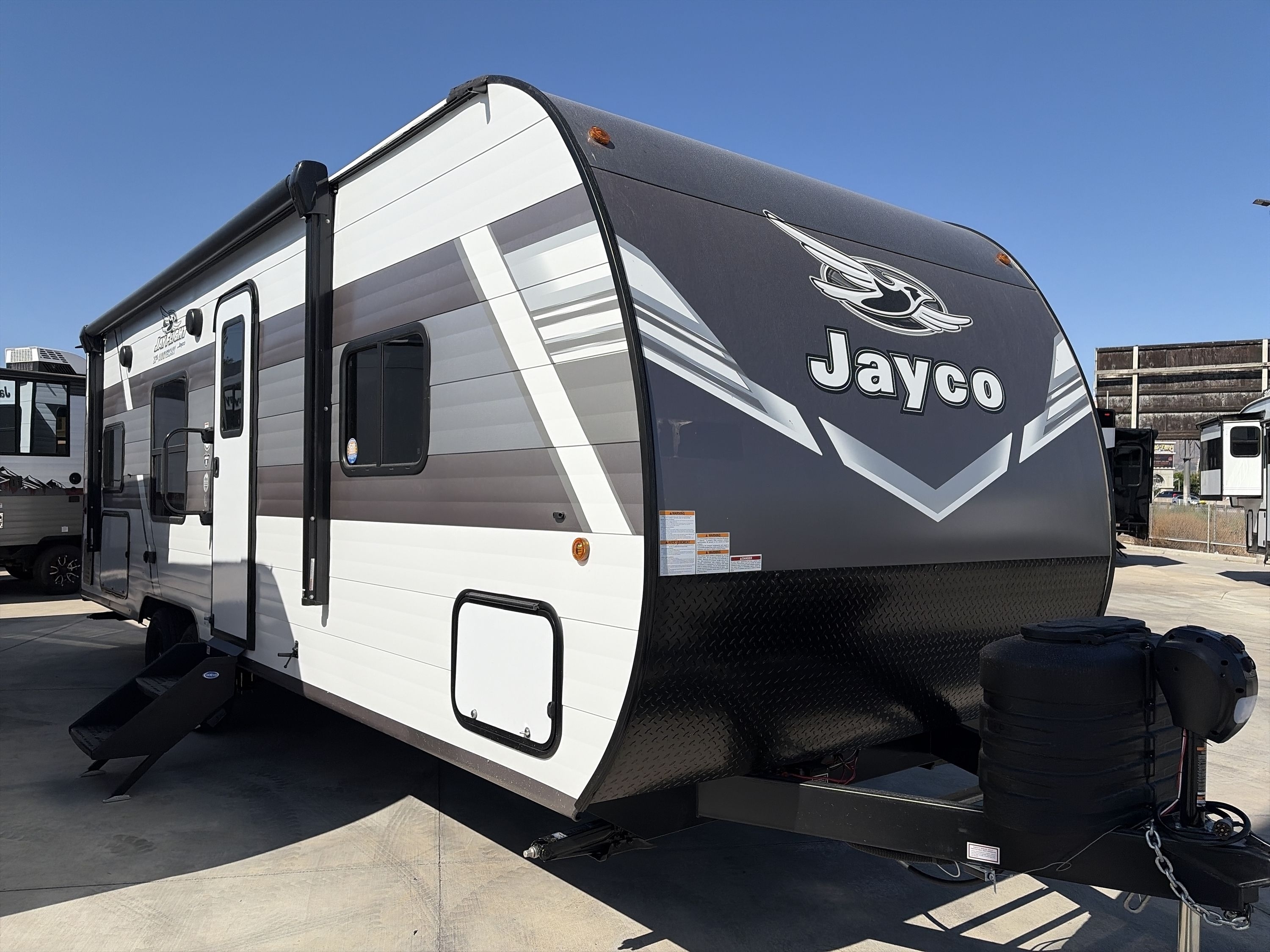 2027 Jayco JAY FLIGHT 260BHW in riverside CA