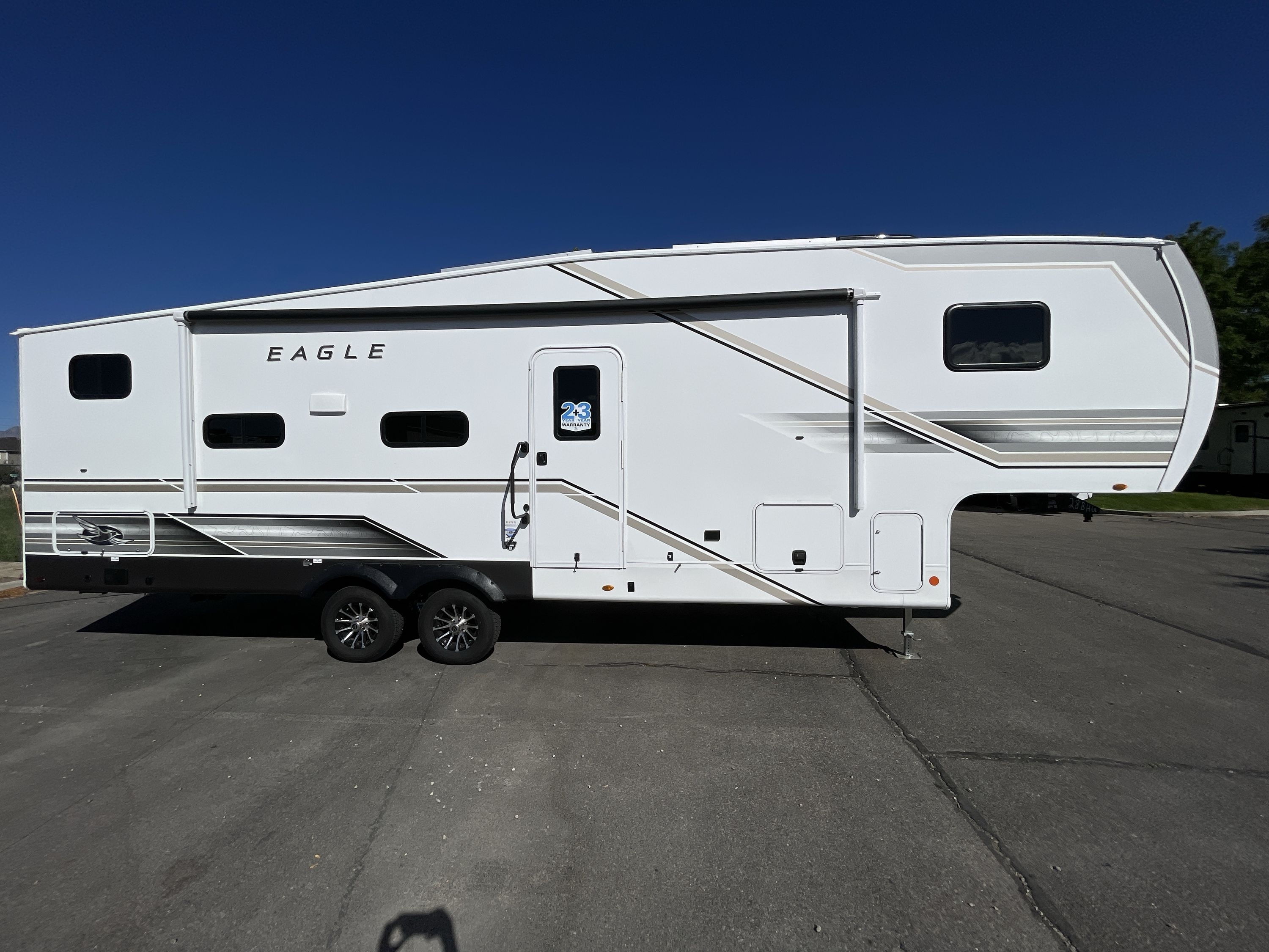 New 2027 Jayco Eagle Sle 28BHU For Sale in Draper, UT - 5042084364