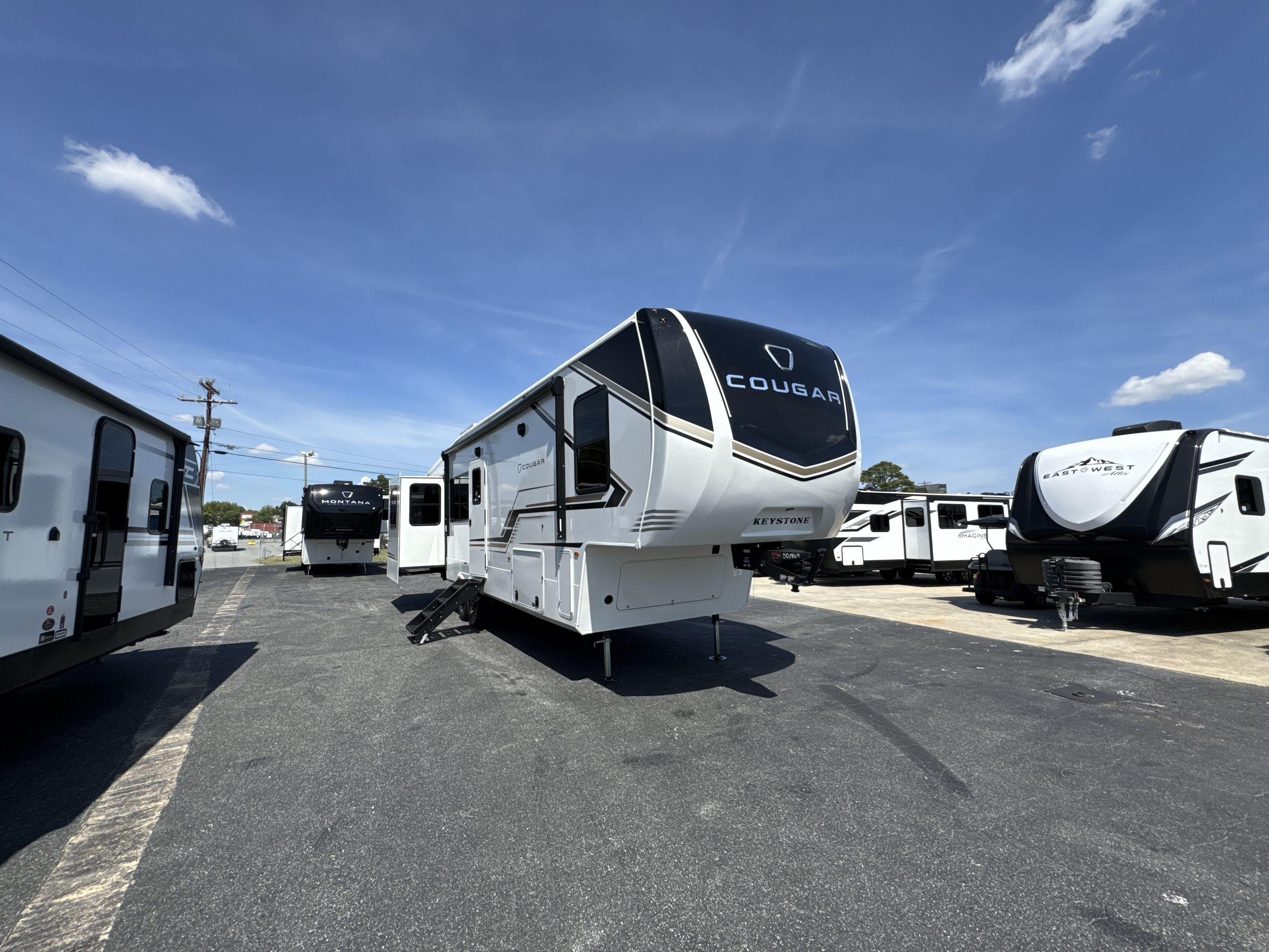 2027 Keystone COUGAR 320RDS in colfax NC