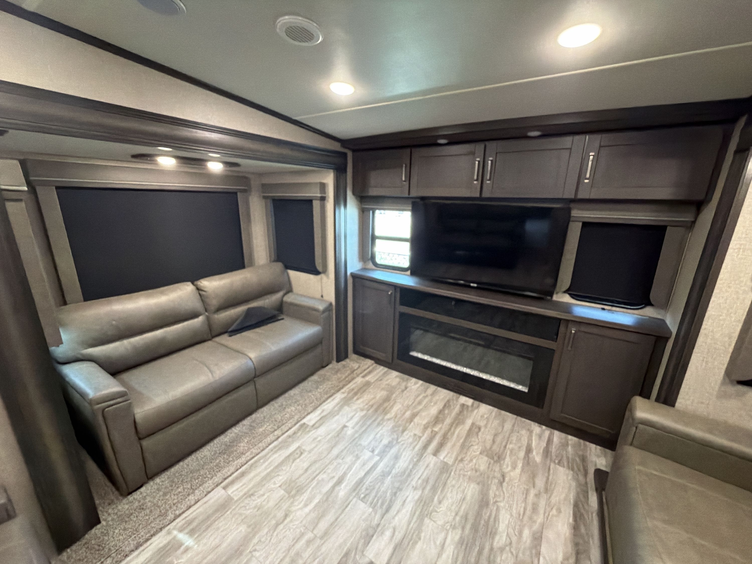 2022 Grand Design REFLECTION 341RDS in cheyenne WY