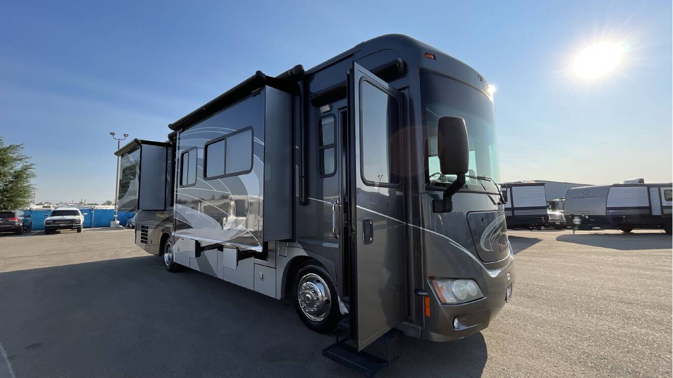 A photo of this 2011 Itasca MERIDIAN V CLASS 34Y