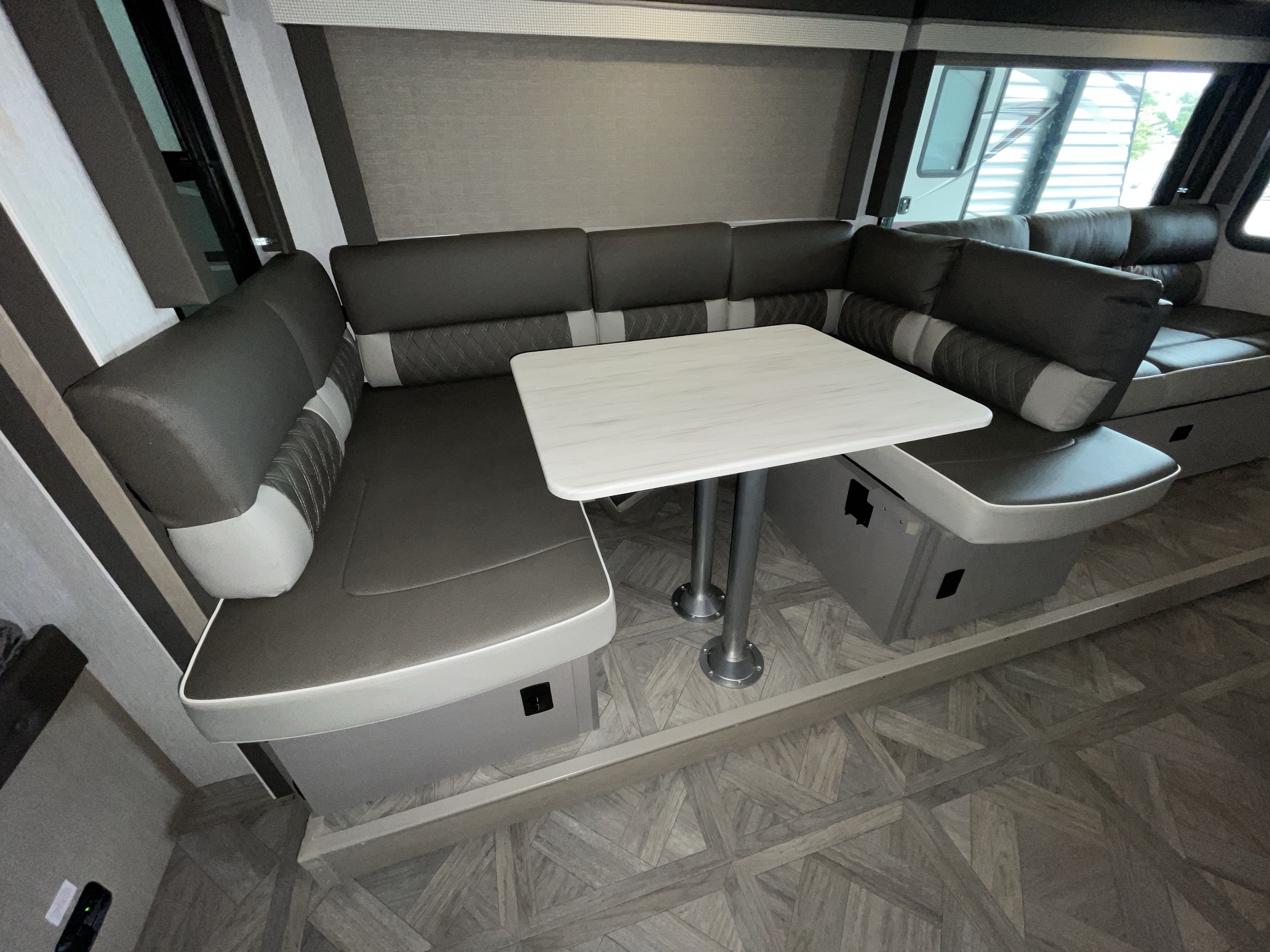 Used 2023 Forest River Wildwood X-Lite X 263BHXL For Sale in Cedar