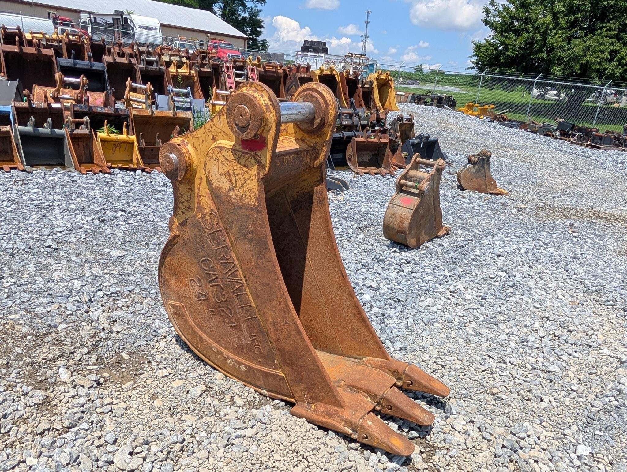 CATERPILLAR Attachment in Womelsdorf, PA