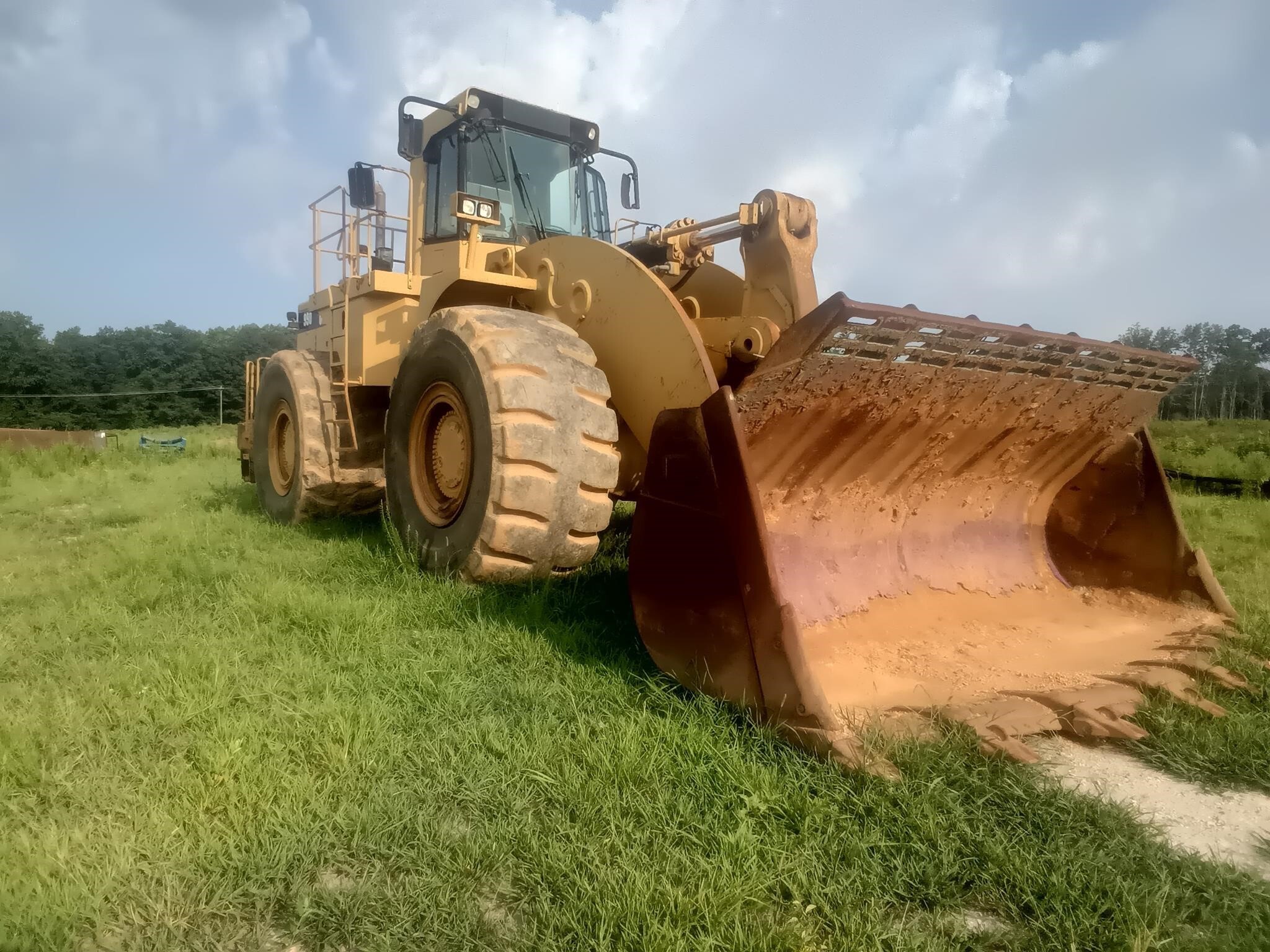 2001 CATERPILLAR 990 II in Chantilly, VA