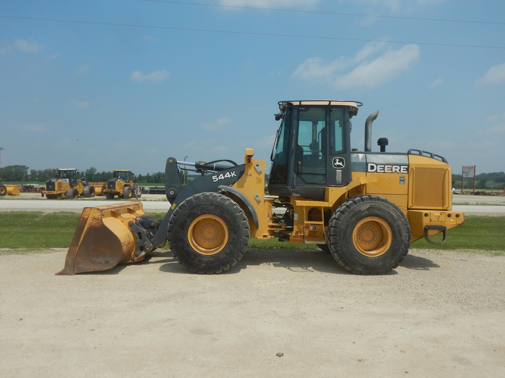 2011 DEERE 544K in Dover, MN