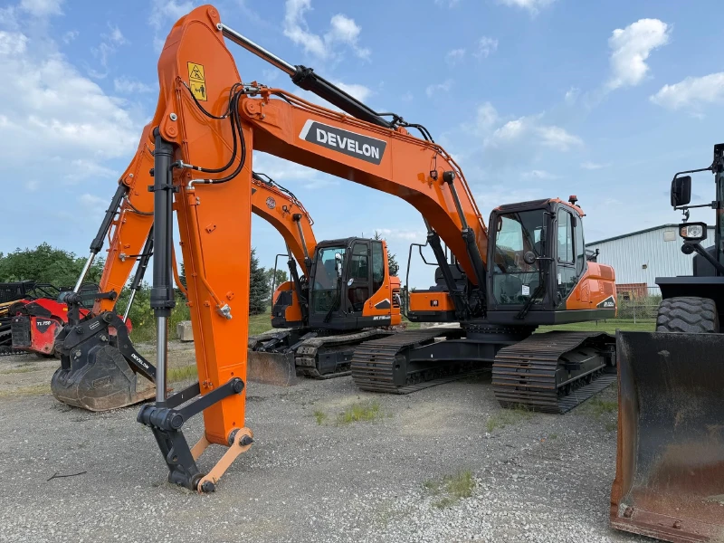 2025 DEVELON DX225 LC-7