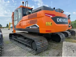 2025 DEVELON DX225 LC-7