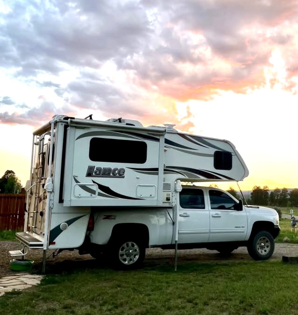 2015 Lance 855S TRUCK CAMPER in robertsdale AL