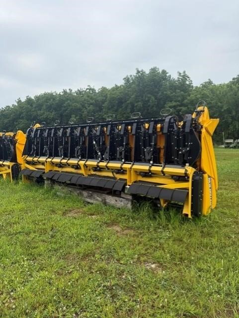 NEW HOLLAND 980CR in Charles City, IA
