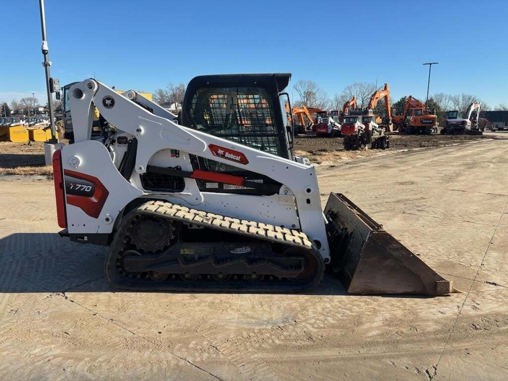 2023 BOBCAT T770 in Omaha, NE