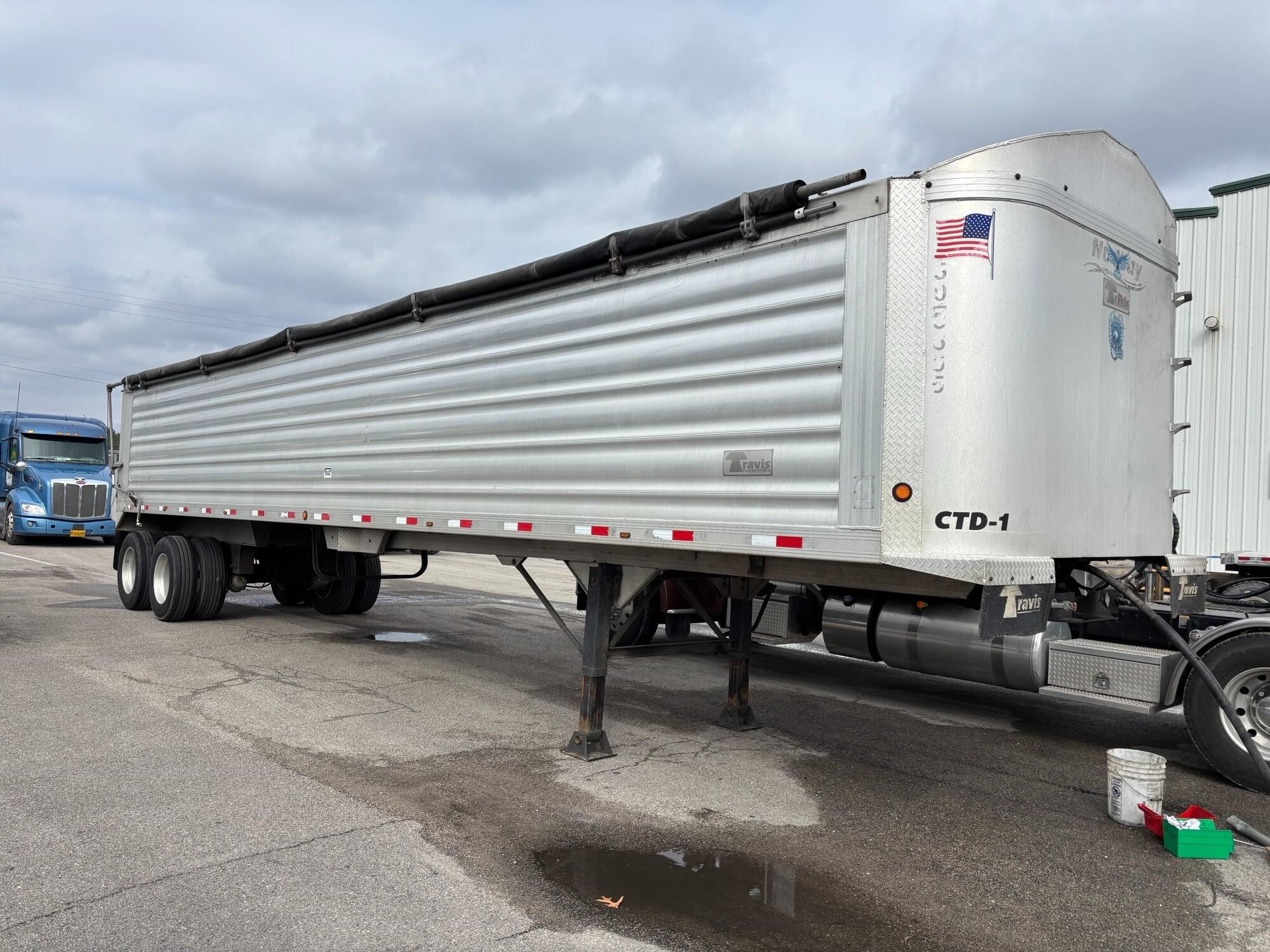 2014 TRAVIS 40' X 102" X 66" FRAMELESS SMOOTH SIDE DUMP in Wilmington, NC