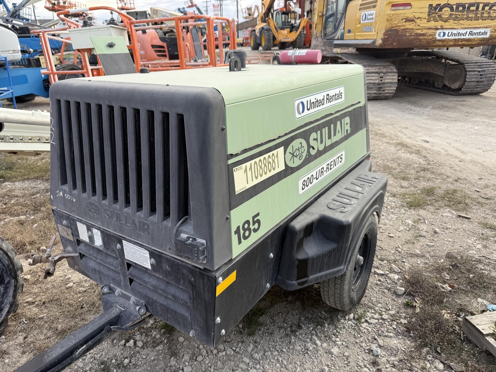2020 DOOSAN P185 in Irving, TX