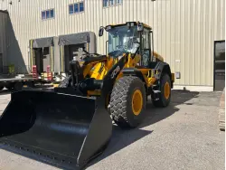 2025 JCB 437ZX