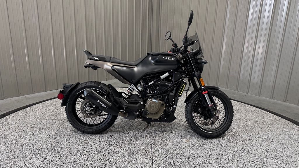 2023 Husqvarna Motorcycles SVARTPILEN 401 401 in Jonestown, PA