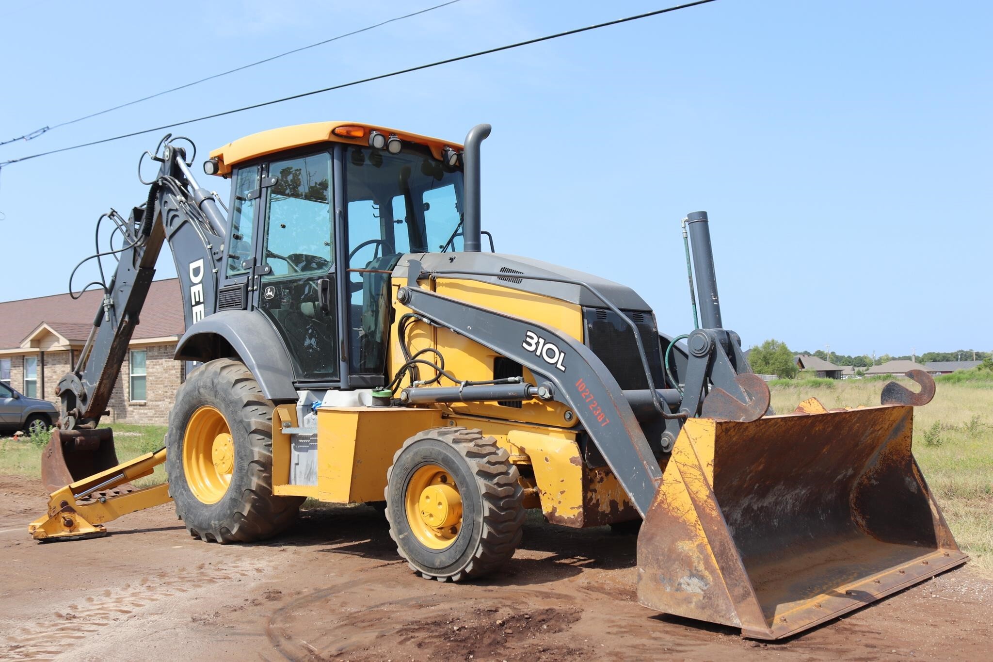2019 DEERE 310L in Lindale, TX