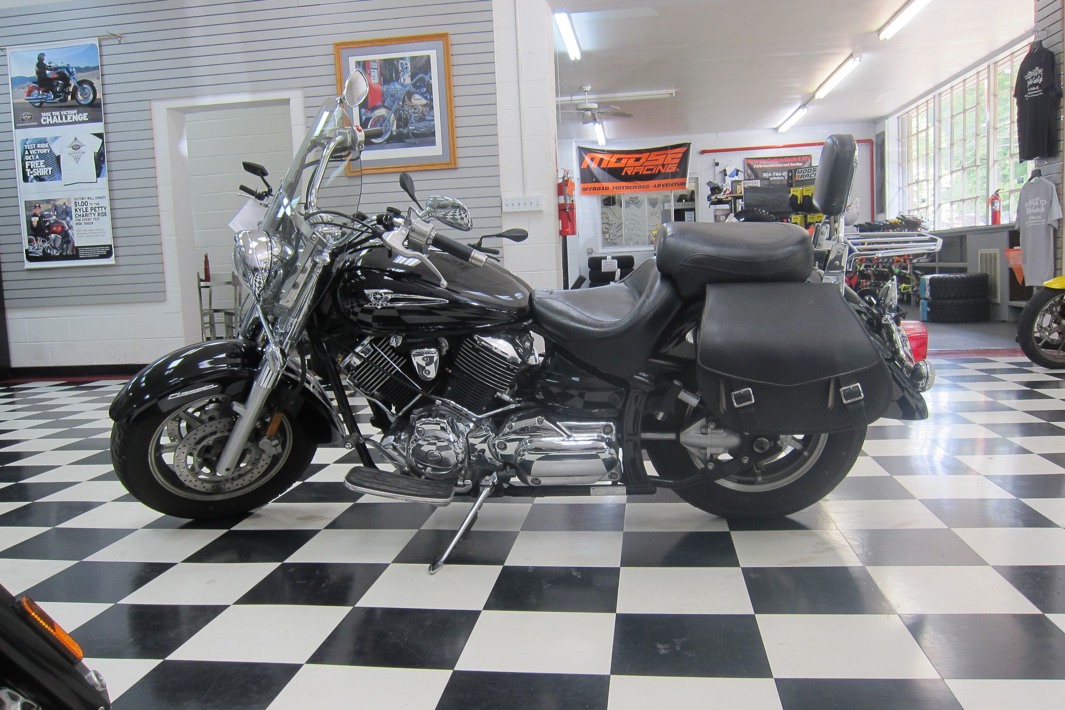 2007 Yamaha XVS11AWW/C V-STAR CLASSIC BASE in Charleston, WV
