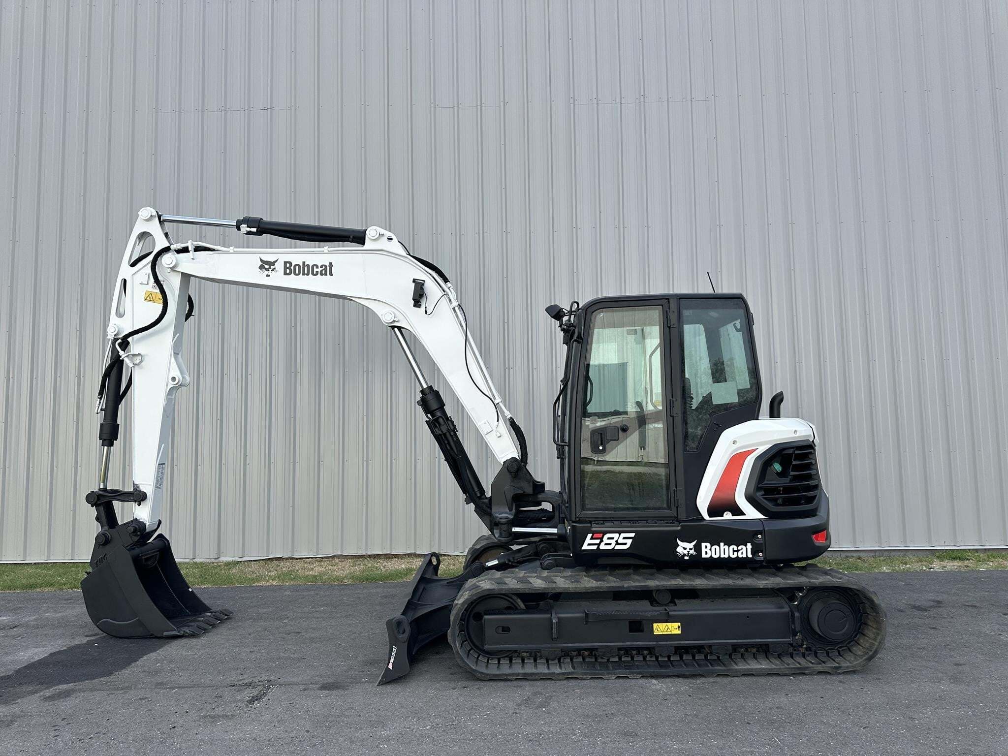 2019 BOBCAT E85 in Cary, IL