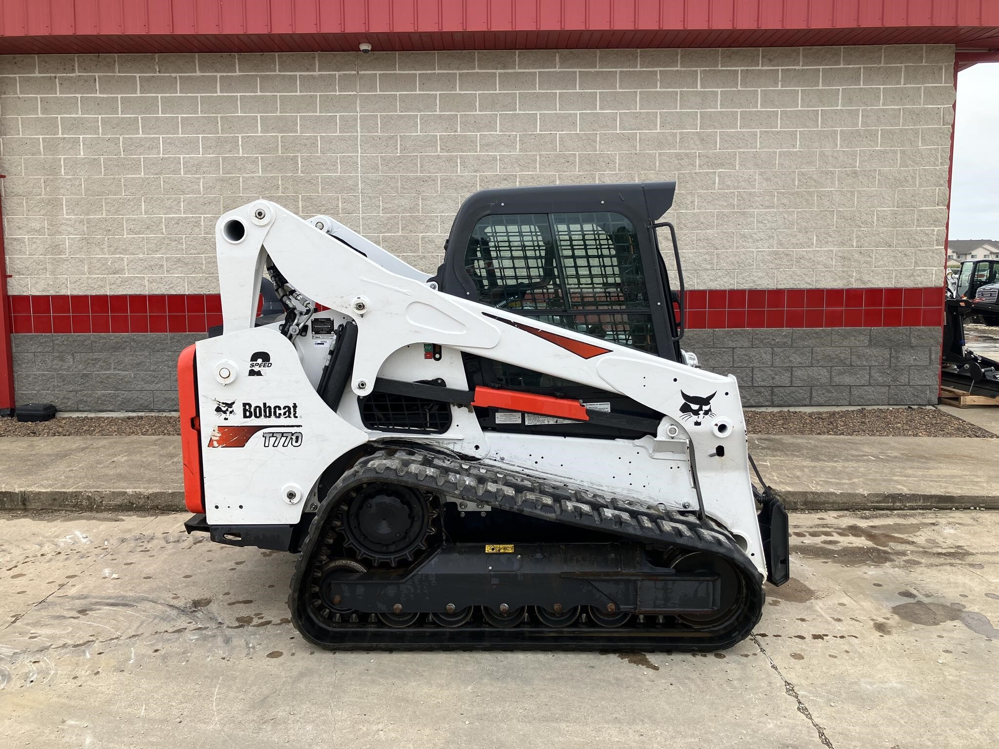 2022 BOBCAT T770 in Burlington, IA
