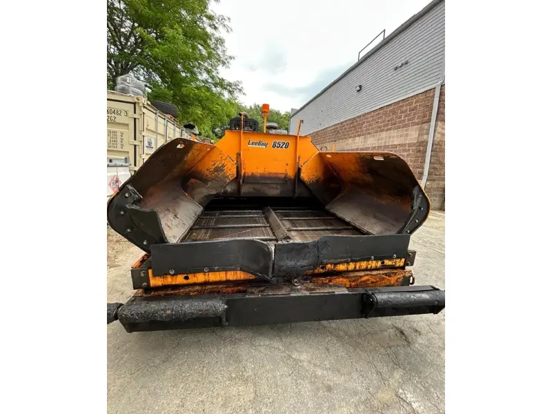 2019 LEEBOY 8520