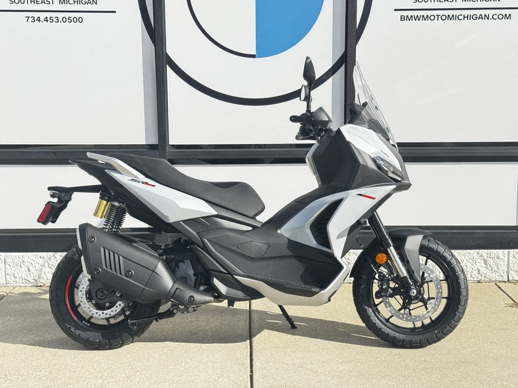 2027 Aprilia SR GT 400 BASE in Plymouth, MI
