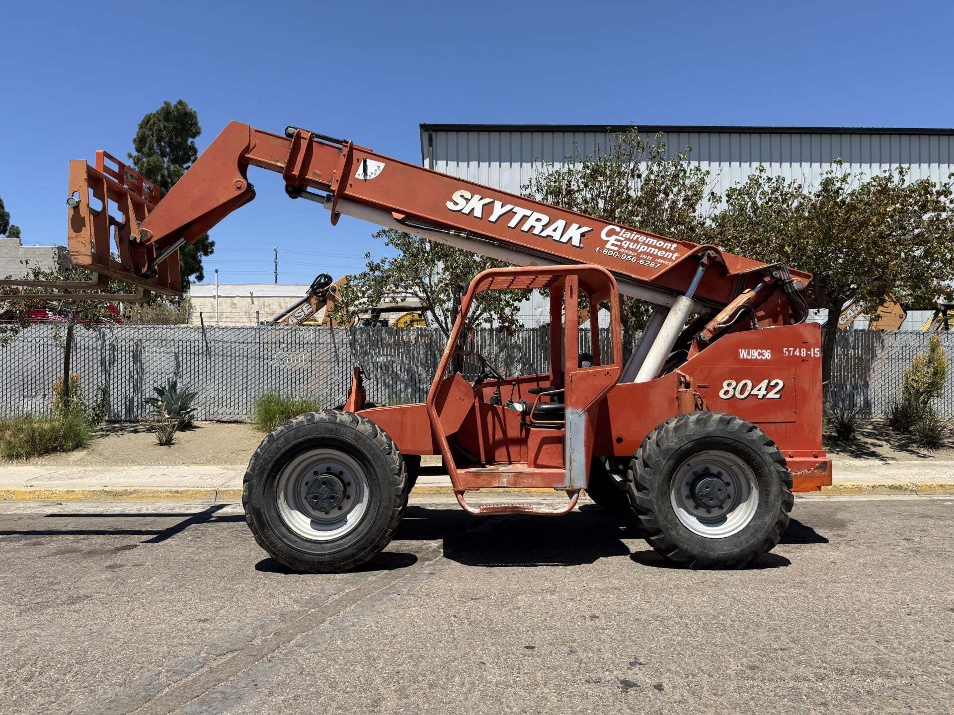 2001 SKY TRAK 8042 LEGACY in San Diego, CA