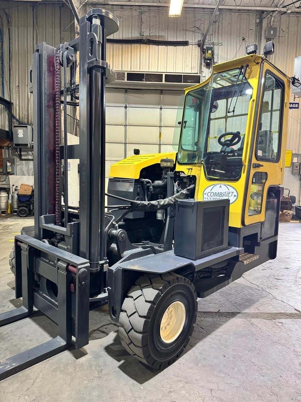 2017 COMBILIFT C8000LR in Buffalo, NY