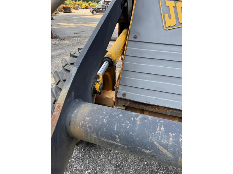 2003 JCB 411HT