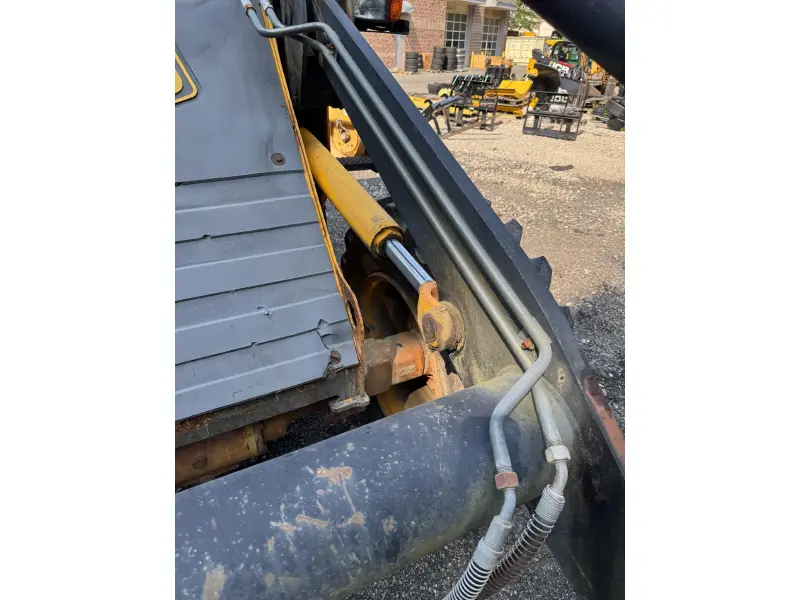 2003 JCB 411HT