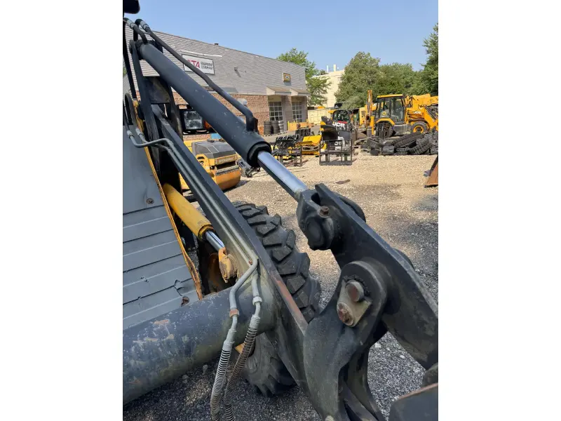 2003 JCB 411HT