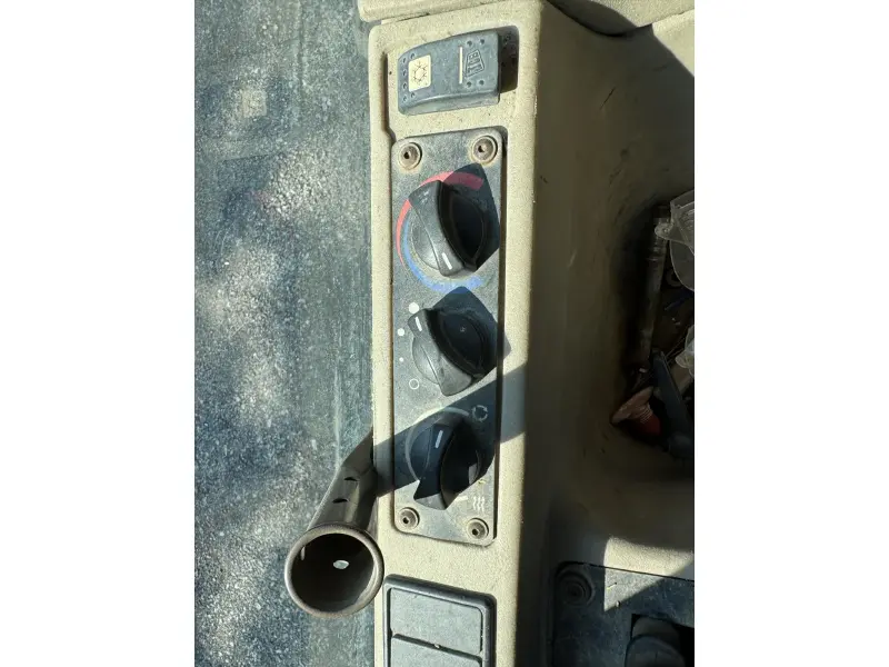 2003 JCB 411HT