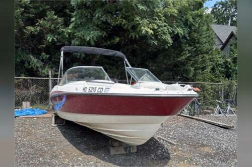 2011 Bayliner 215 in edgewater MD