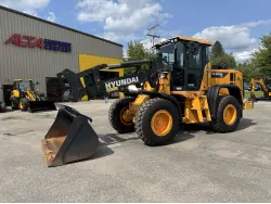 2022 HYUNDAI HL930A