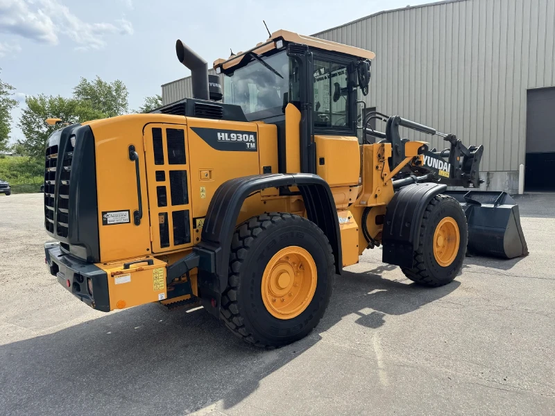 2022 HYUNDAI HL930A
