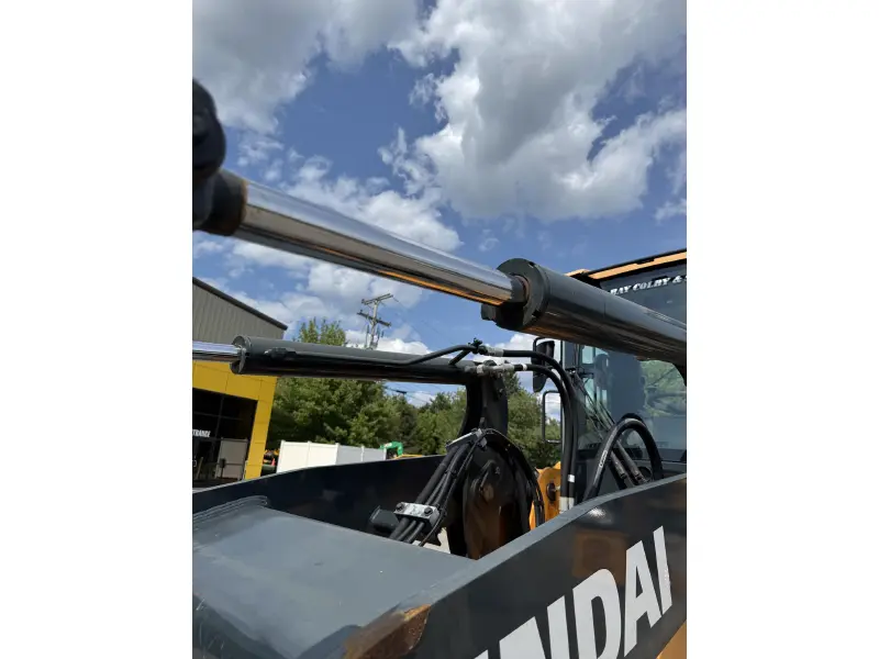 2022 HYUNDAI HL930A