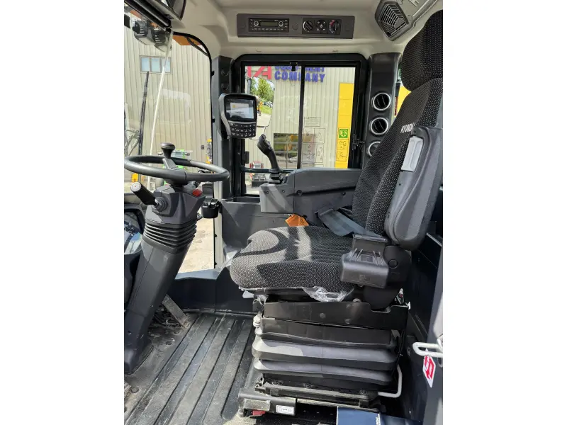 2022 HYUNDAI HL930A