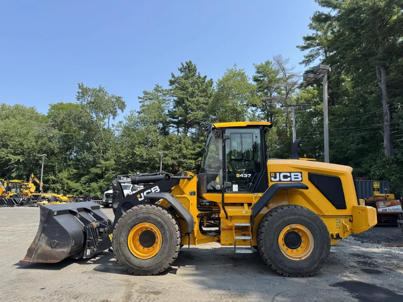 2022 JCB 437ZX