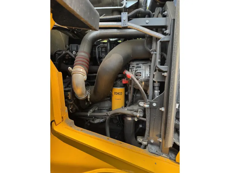 2022 JCB 437ZX
