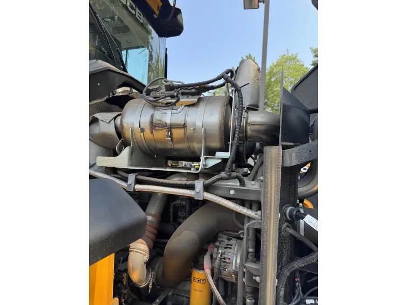 2022 JCB 437ZX