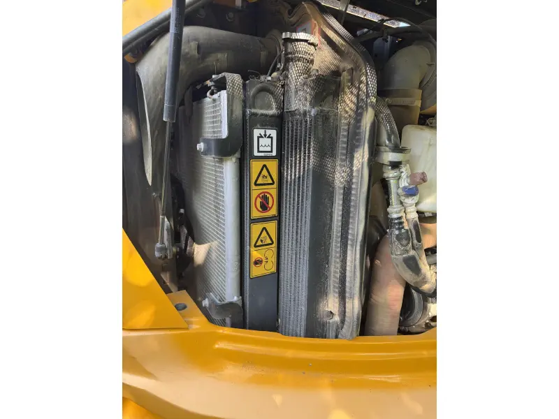 2022 JCB 85Z-2