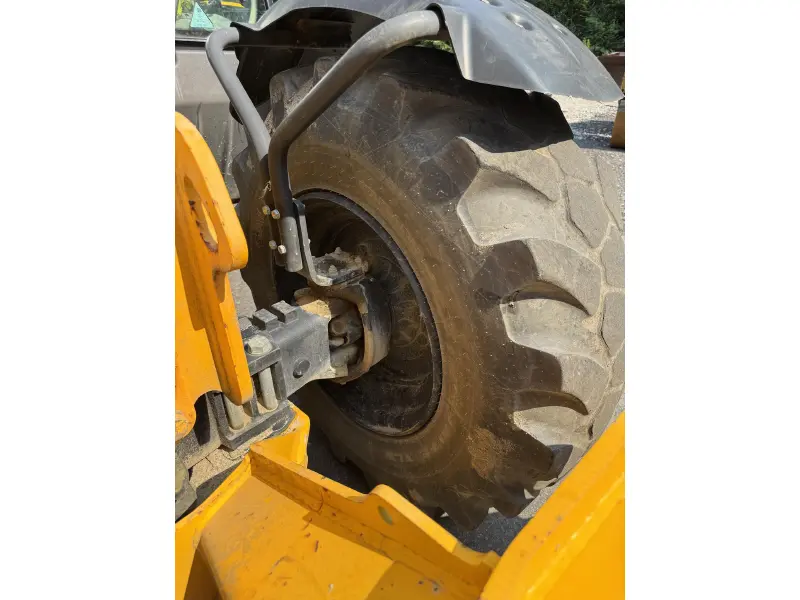 2020 JCB 510-56