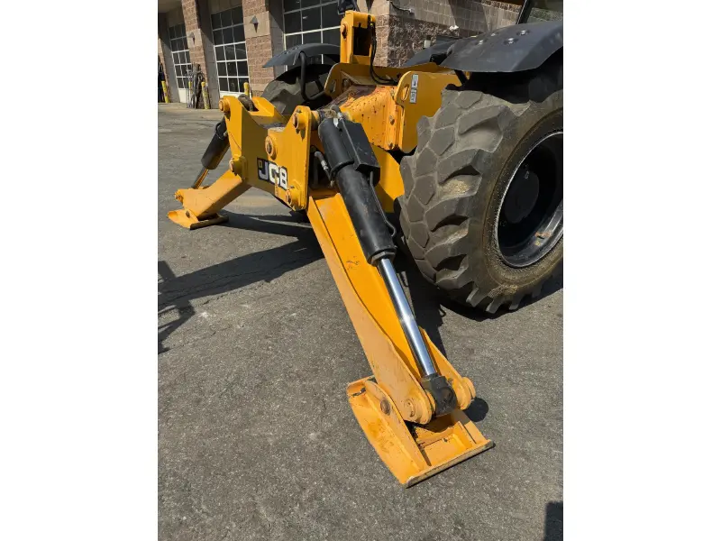2020 JCB 510-56