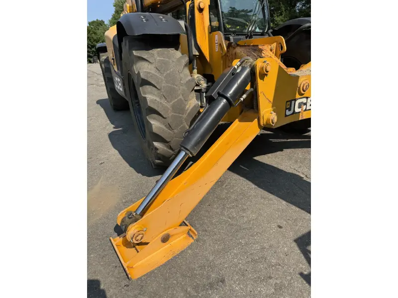 2020 JCB 510-56