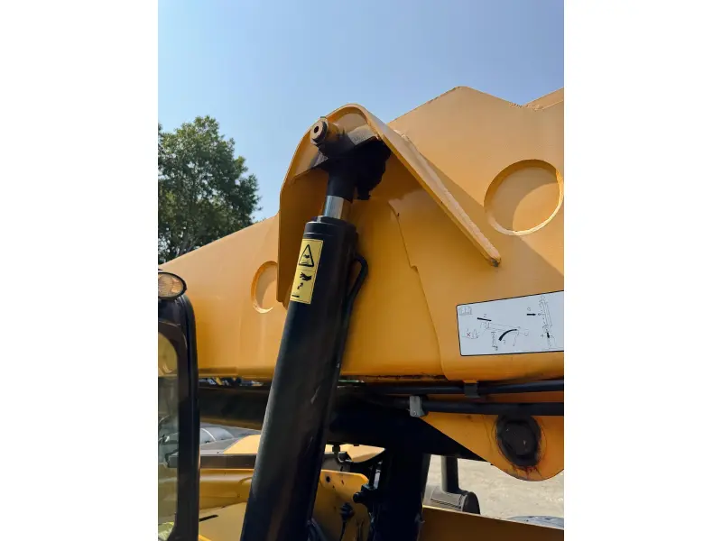 2020 JCB 510-56