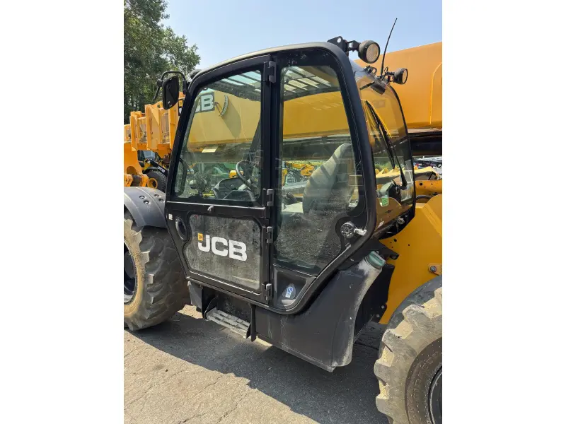 2020 JCB 510-56