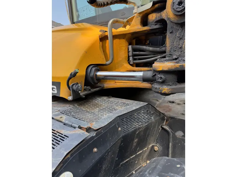 2017 JCB HYDRADIG 110W