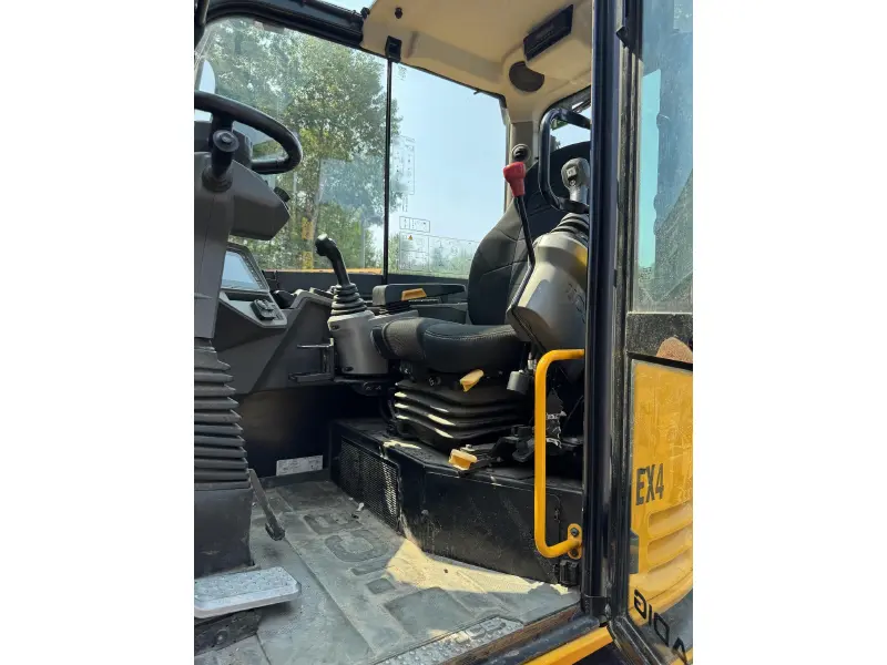 2017 JCB HYDRADIG 110W