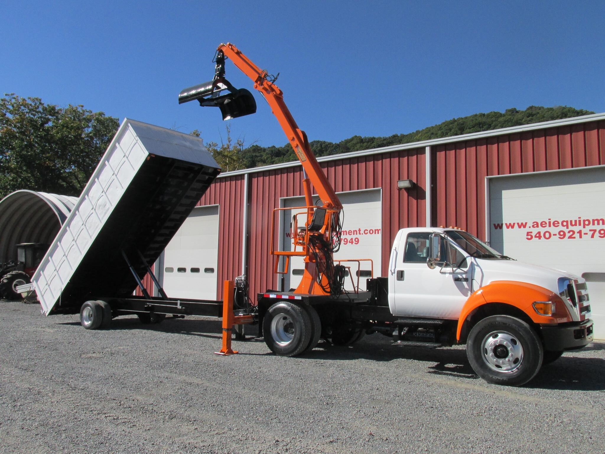 2009 FORD F750 SD in Rich Creek, VA